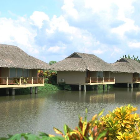 Mekong Riverside Boutique Resort & Spa Cái Bè Quarto foto